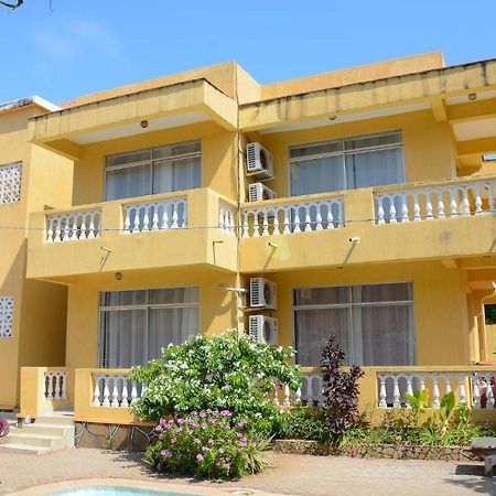 Pawenzi Serviced Apartments Mombasa Exterior foto
