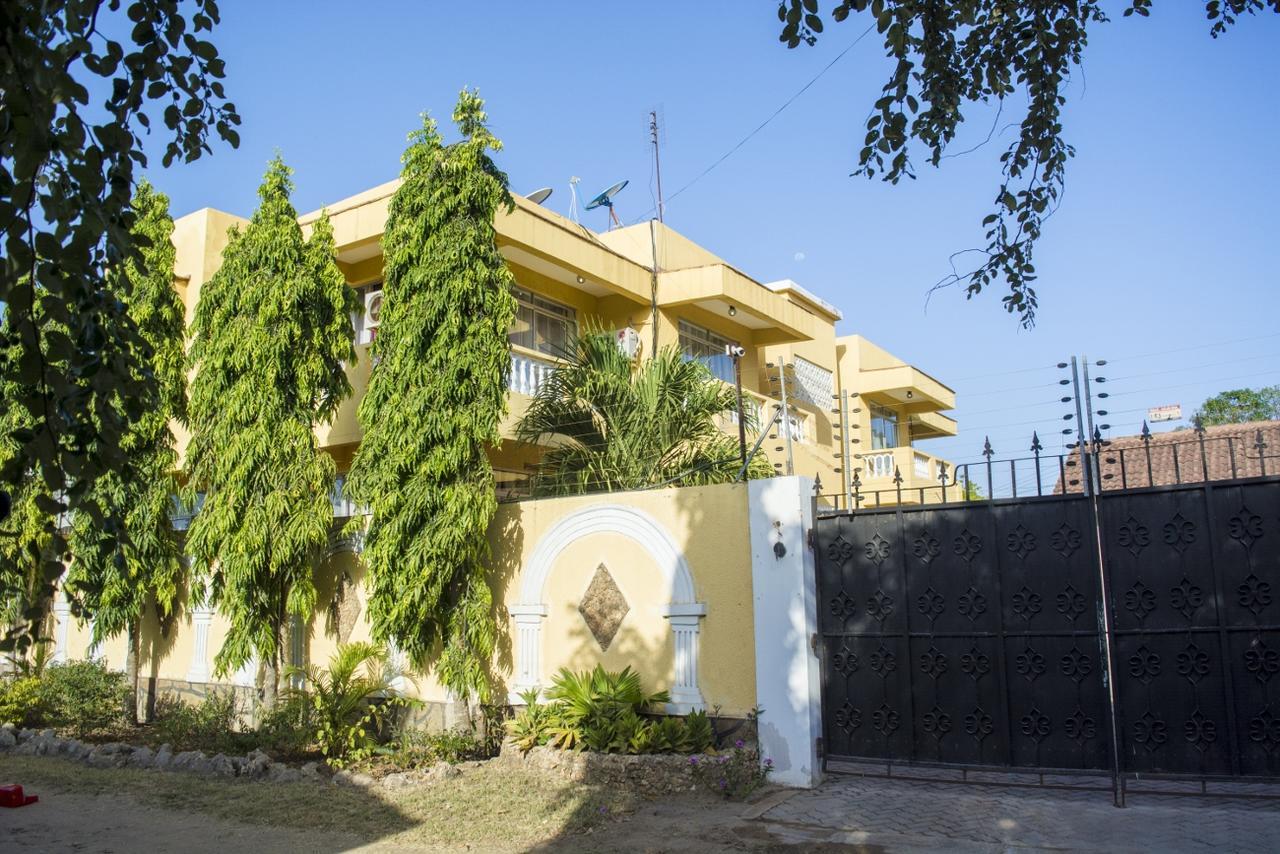Pawenzi Serviced Apartments Mombasa Exterior foto