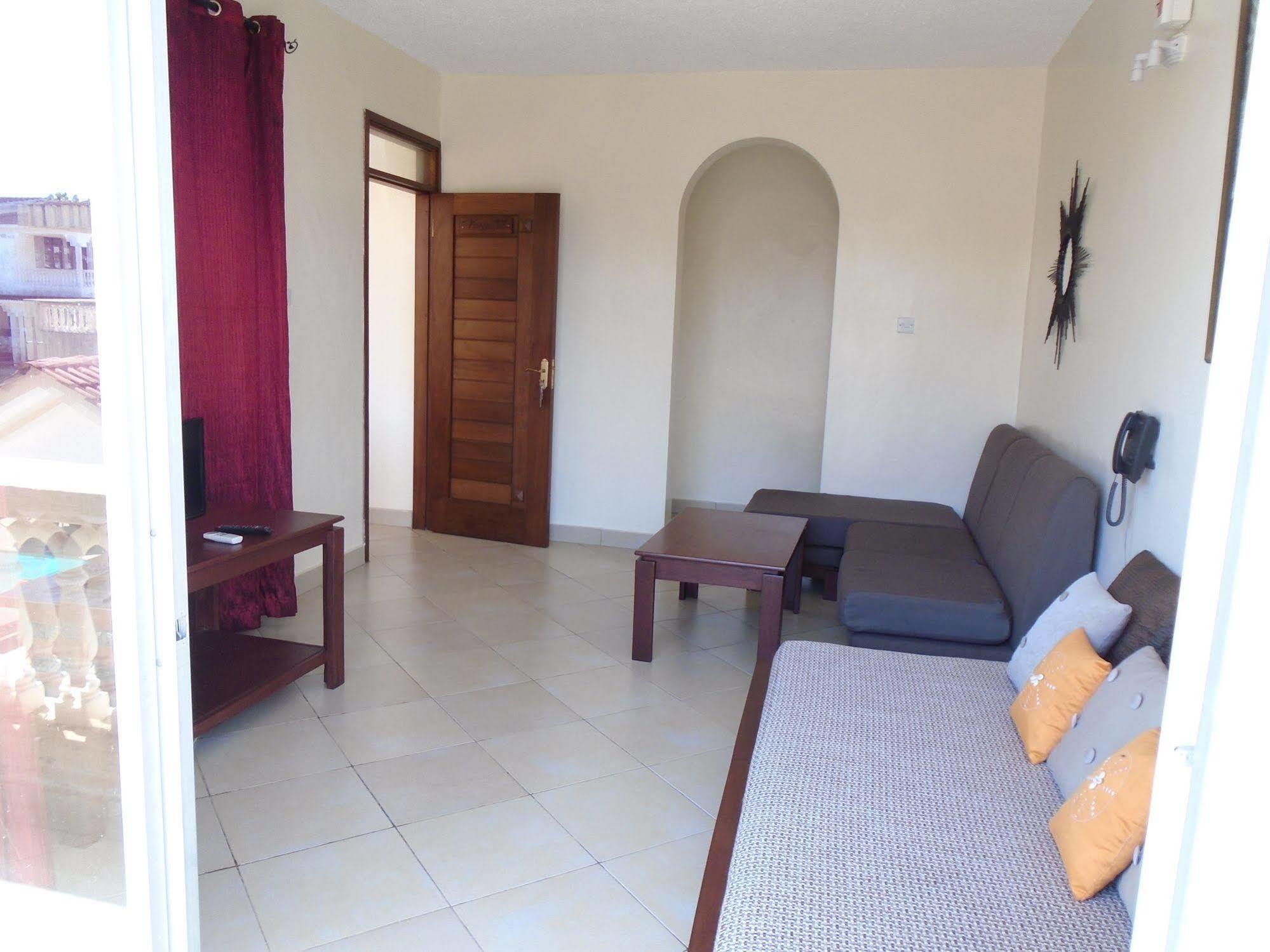 Pawenzi Serviced Apartments Mombasa Exterior foto